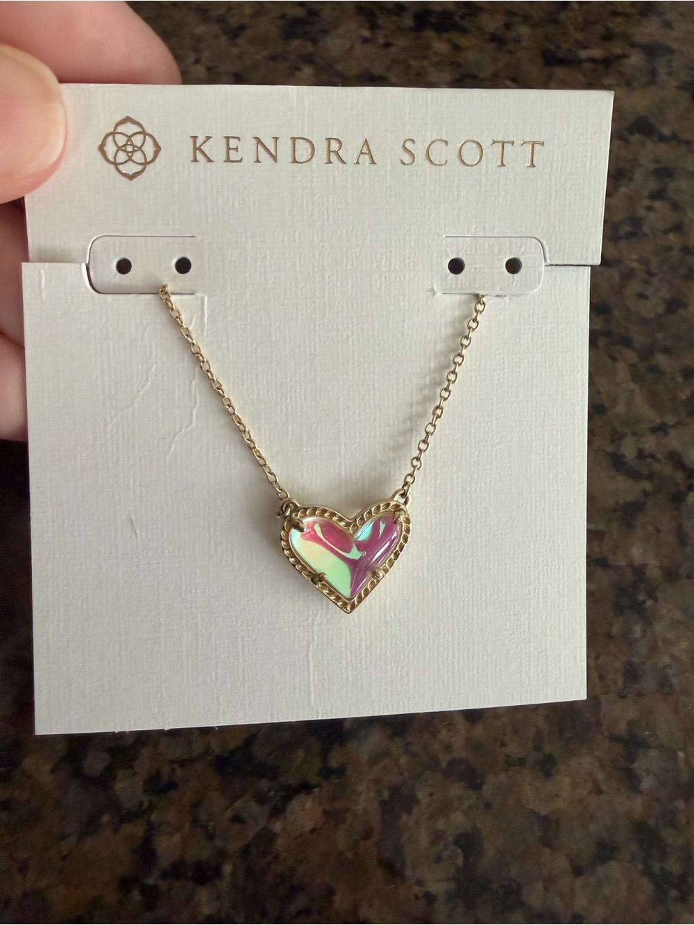 Kendra Scott Ari Heart Gold Pendant Necklace